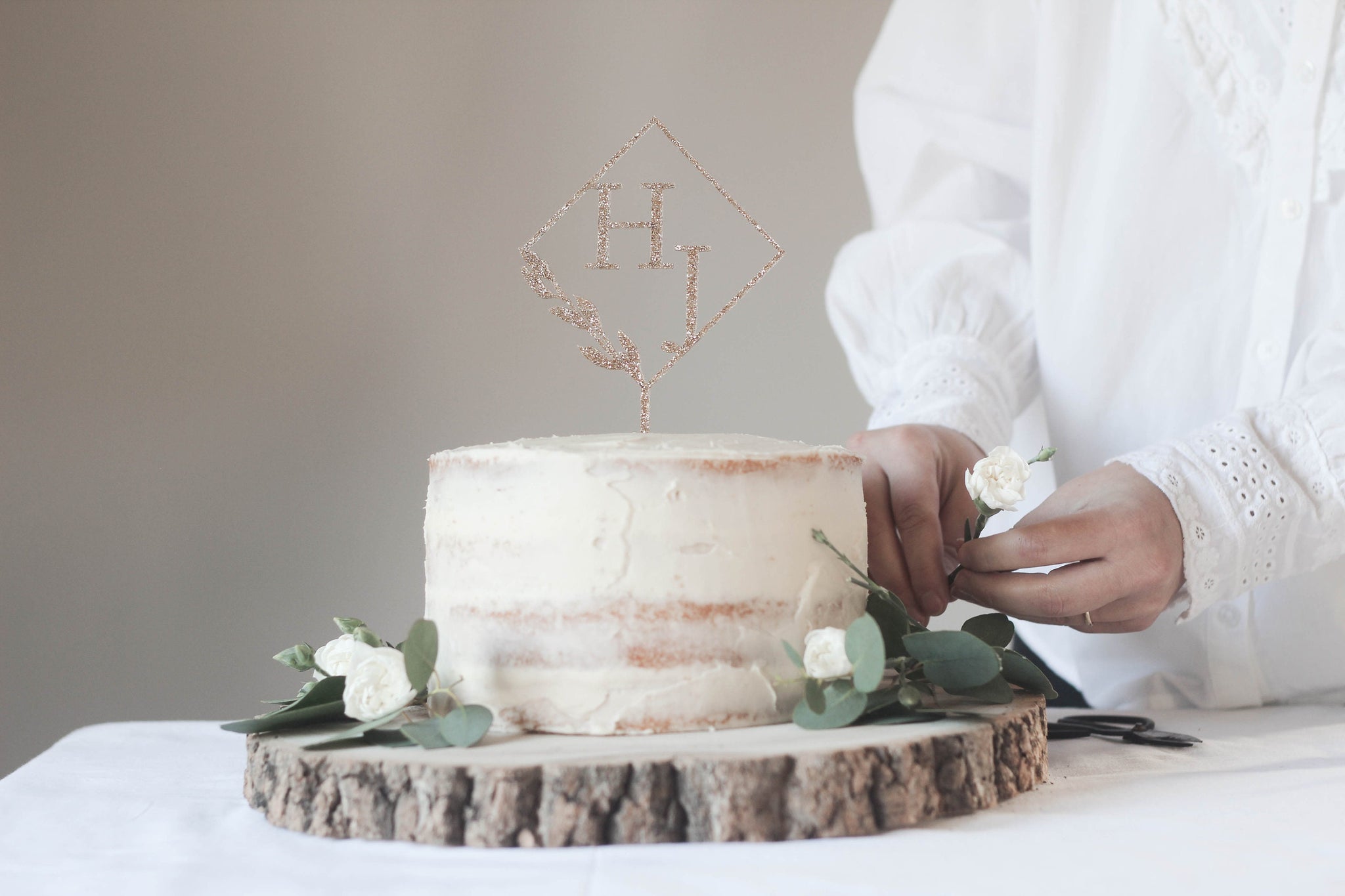 Classic Wedding Cake Topper Customised With The Bride and Groom's Initials - Glitter Gold Cake Topper